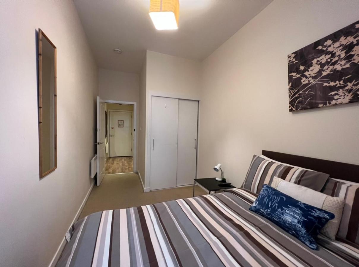Aberdeen Stay Central 2-Bedrooms Apt-No Party Exterior foto
